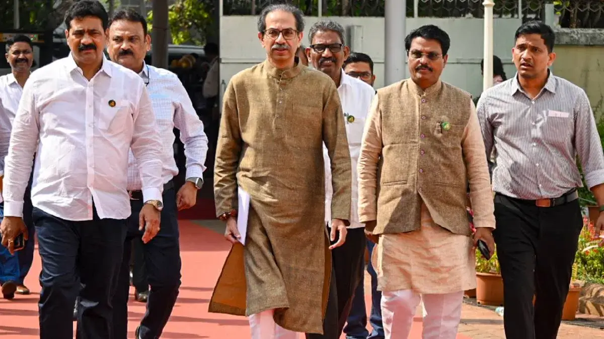 शिवसेना UBT को एक और झटका लगा, उद्धव ठाकरे के लॉयल्टी टेस्ट में 3 MLA और 1 MLC फेल!